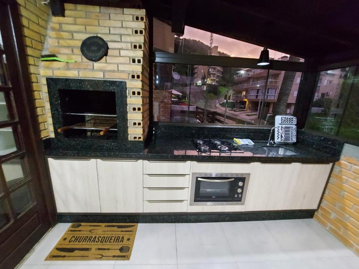 Apartamento 12 - Bombinhas - 200 Metros Da Praia Buitenkant foto