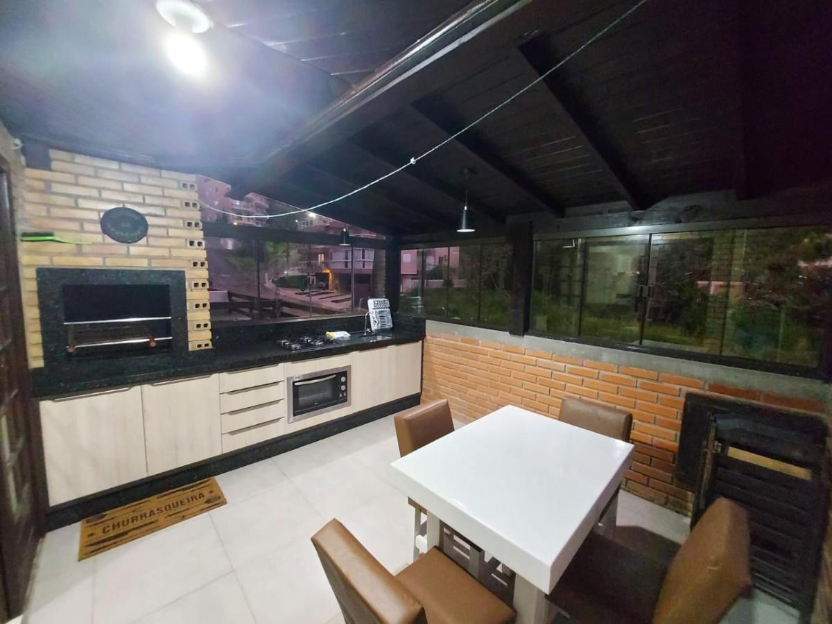 Apartamento 12 - Bombinhas - 200 Metros Da Praia Buitenkant foto