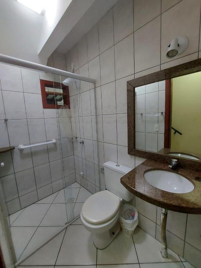 Apartamento 12 - Bombinhas - 200 Metros Da Praia Buitenkant foto