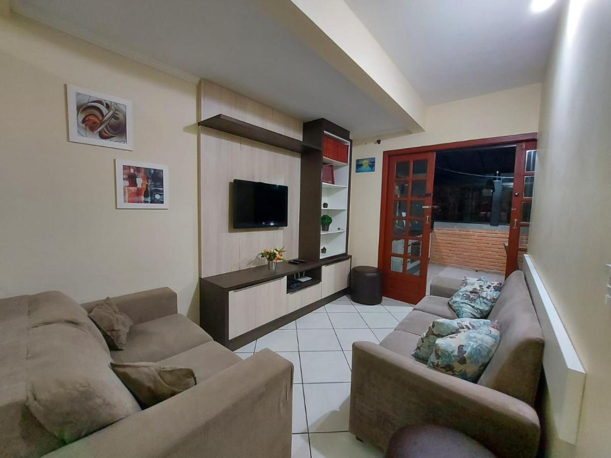 Apartamento 12 - Bombinhas - 200 Metros Da Praia Buitenkant foto