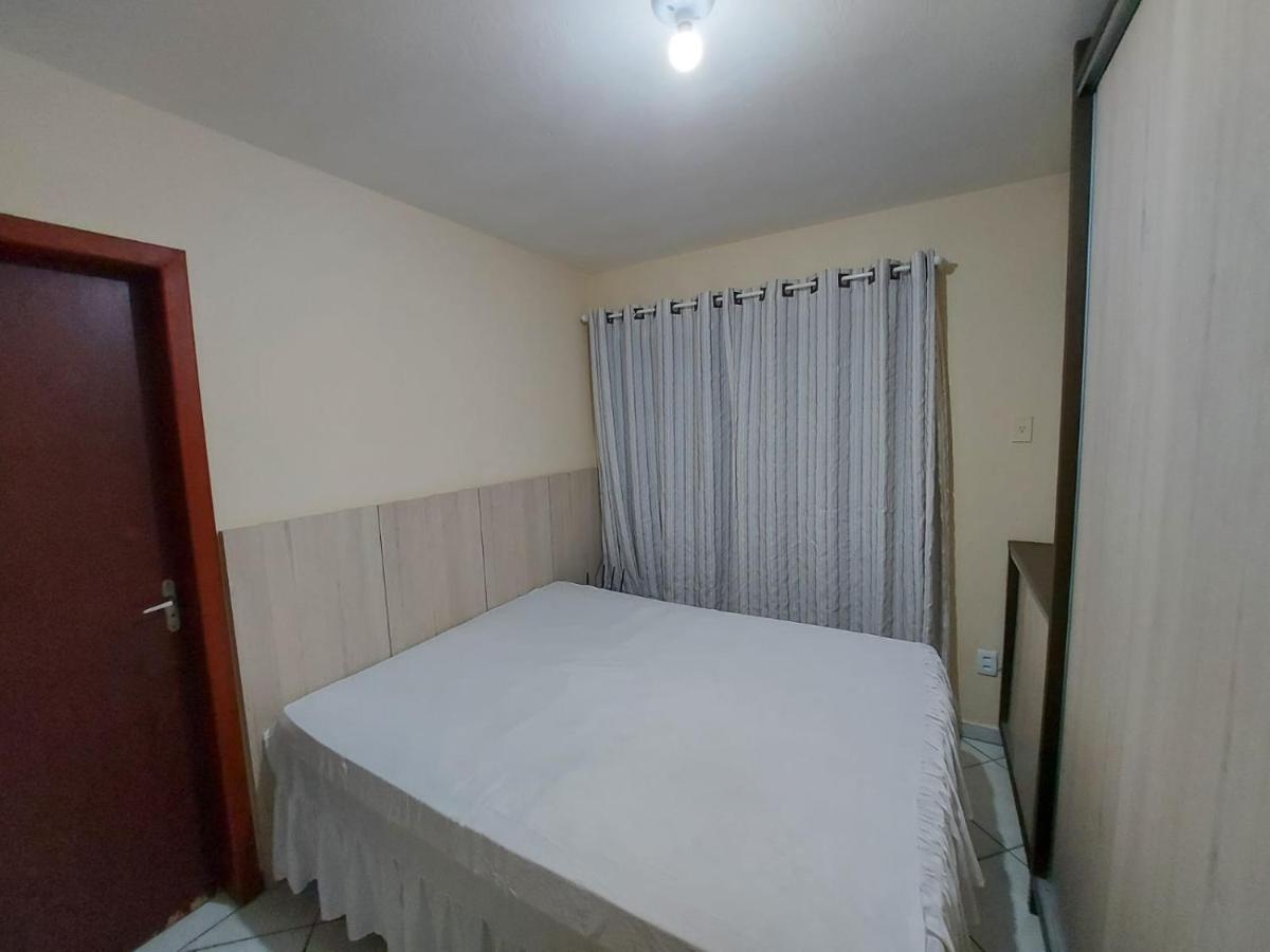Apartamento 12 - Bombinhas - 200 Metros Da Praia Buitenkant foto