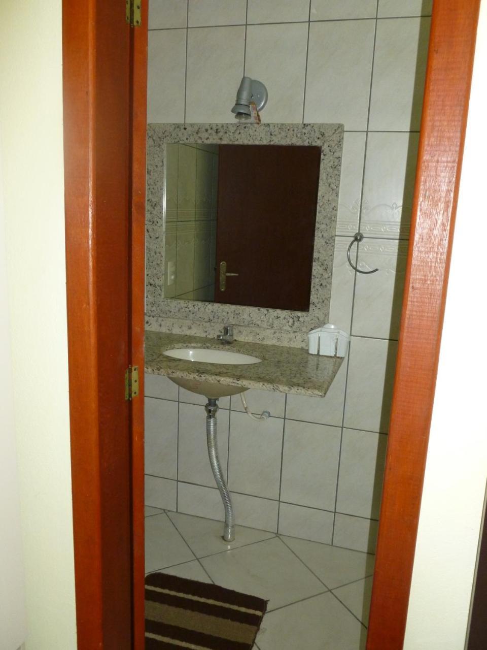 Apartamento 12 - Bombinhas - 200 Metros Da Praia Buitenkant foto